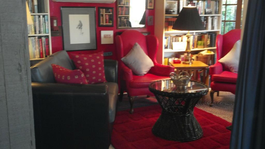 Rainbow Guest House Fallbrook Bagian luar foto