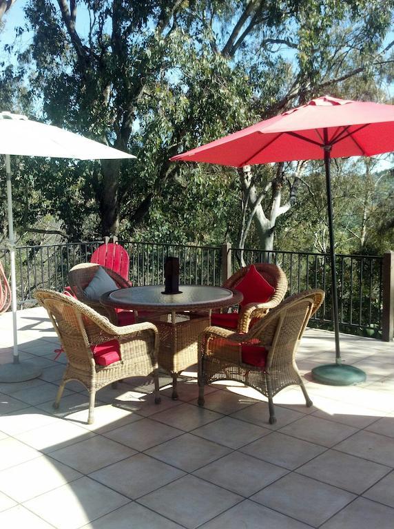Rainbow Guest House Fallbrook Bagian luar foto