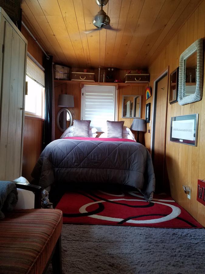 Rainbow Guest House Fallbrook Bagian luar foto